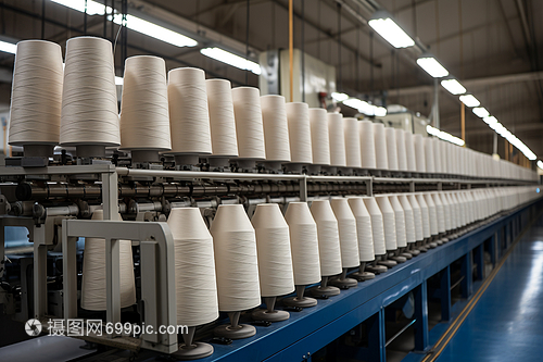 工廠中的紗線 從原料到成品，紡織工業的隱形服務脈絡